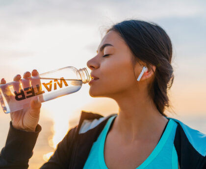 11 Signs that you drinking too much water